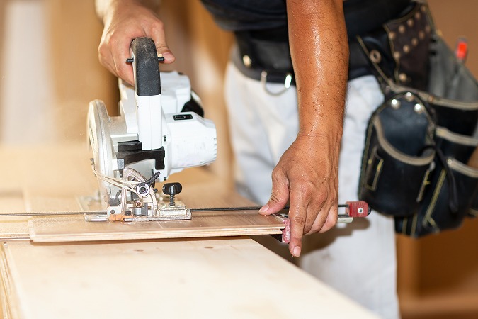 未経験からプロへ、内装工事でキャリアアップ